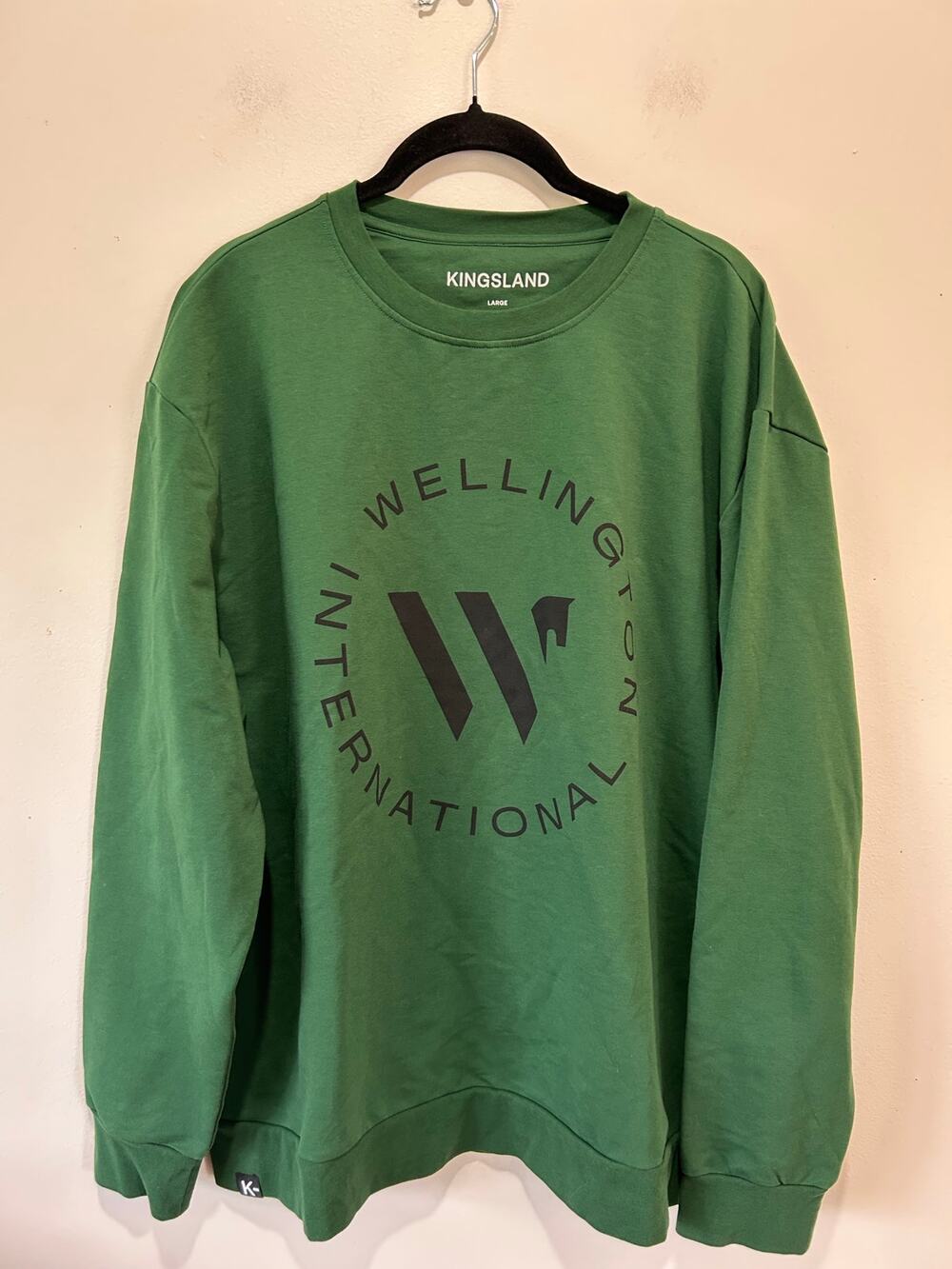 Kingsland Winter Equestrian Festival green sweatshirt mens L crew front logo